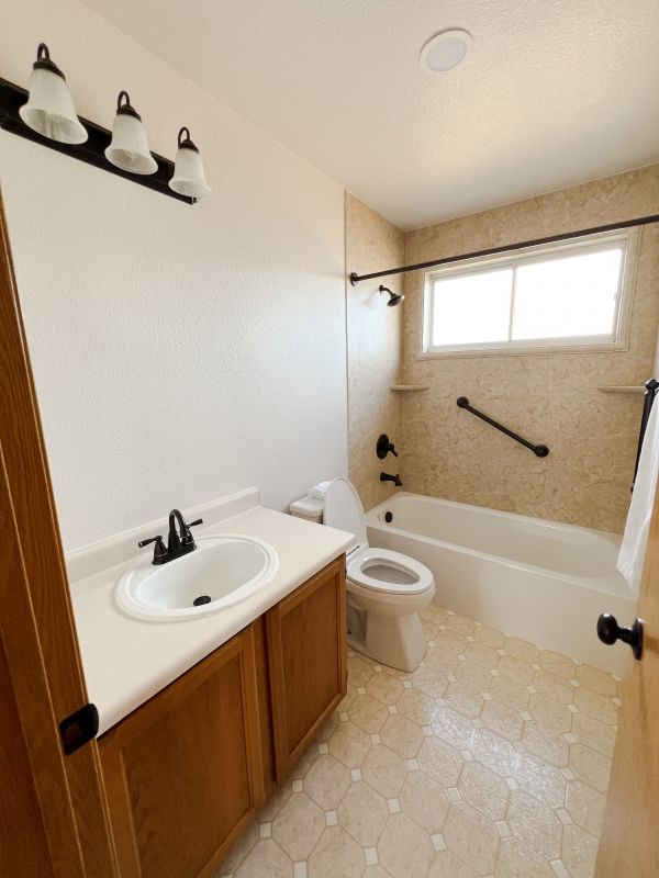 Top Bathroom Remodeling Companies in Hartville, OH